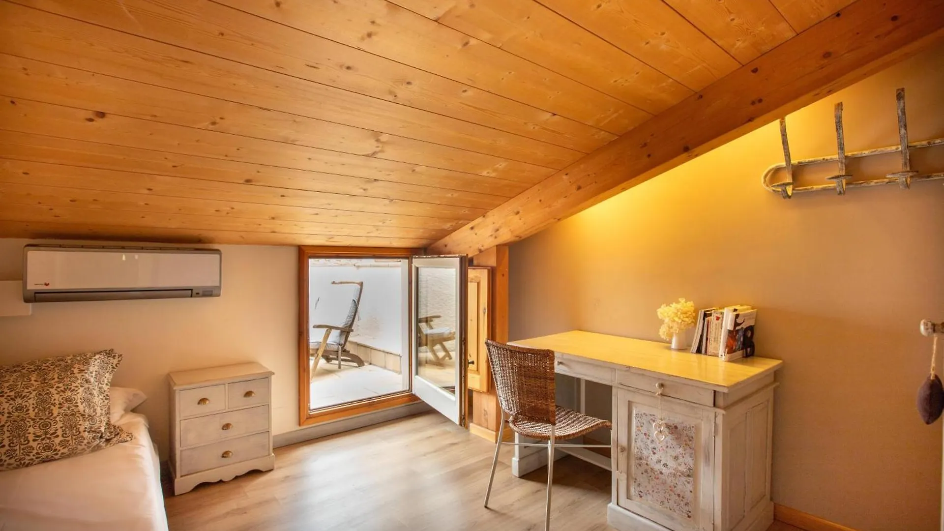 Palau Saverdera Hotel Boutique Niu De Sol - Designed For Adults ספרד